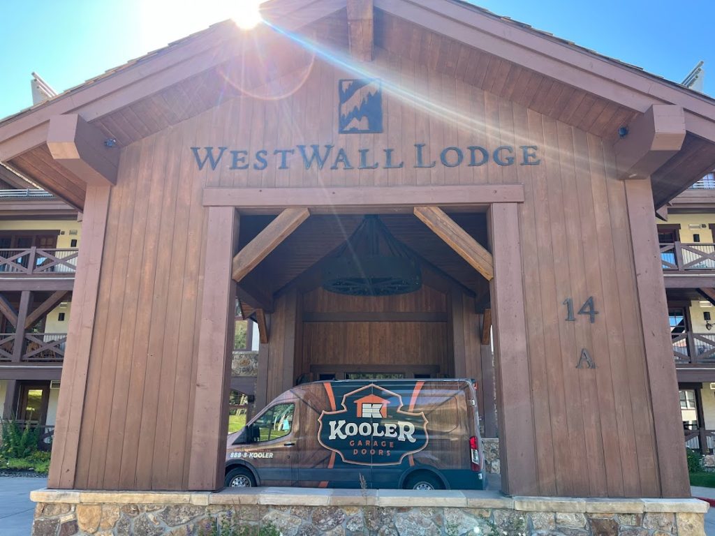 WestWall Lodge